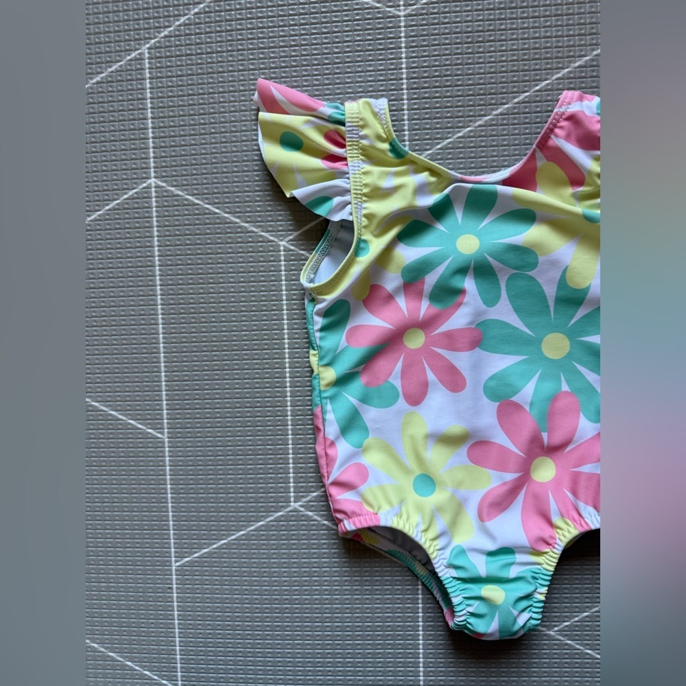 Shein|Baby Girl colorful Floral Daisy One-Piece Swimsuit w ruffles•••Pastel,boho